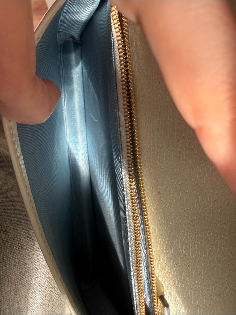 Gucci WOC Wallet on Chain Leather Tiger Print Shoulder Bag with Gold Hardware - Picture 12 of 12